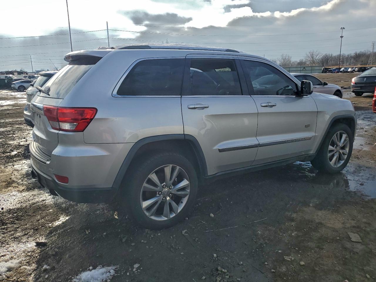 Jeep Grand Cherokee Laredo Image 9