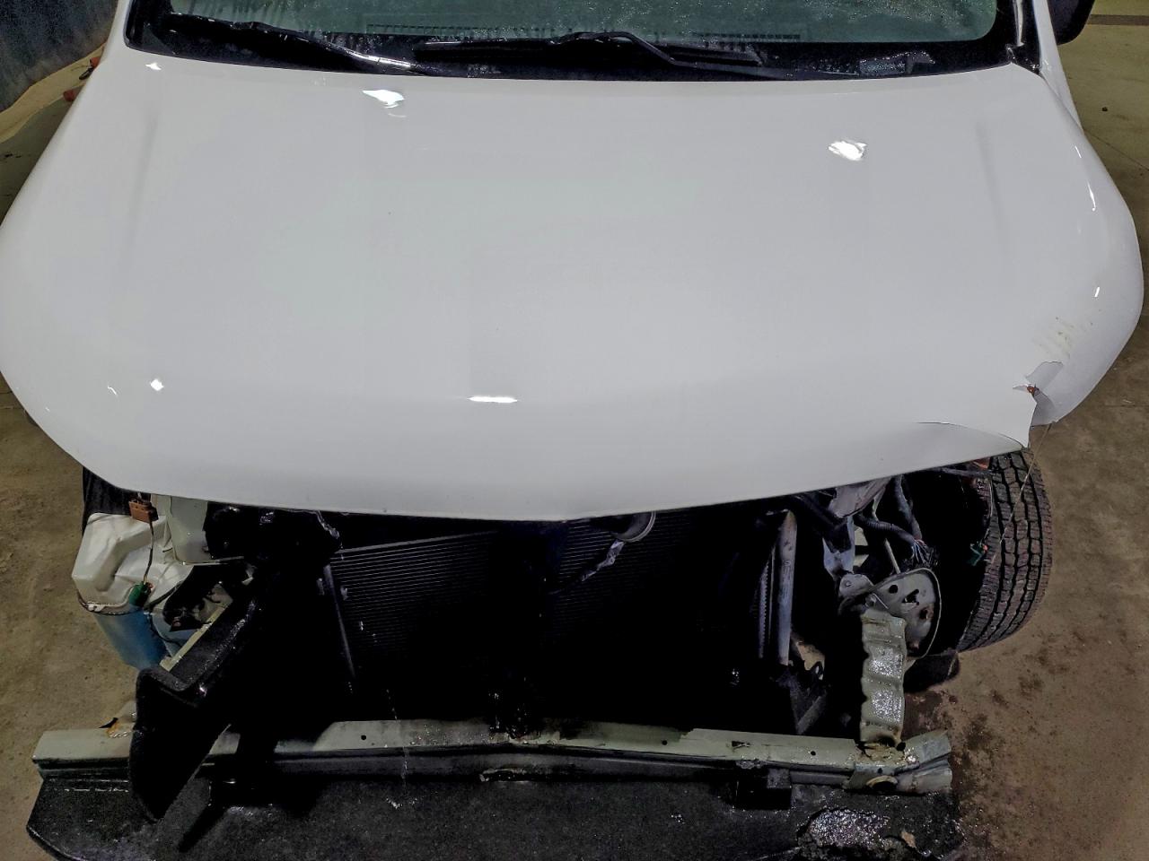 Chevrolet Express Lt Image 9