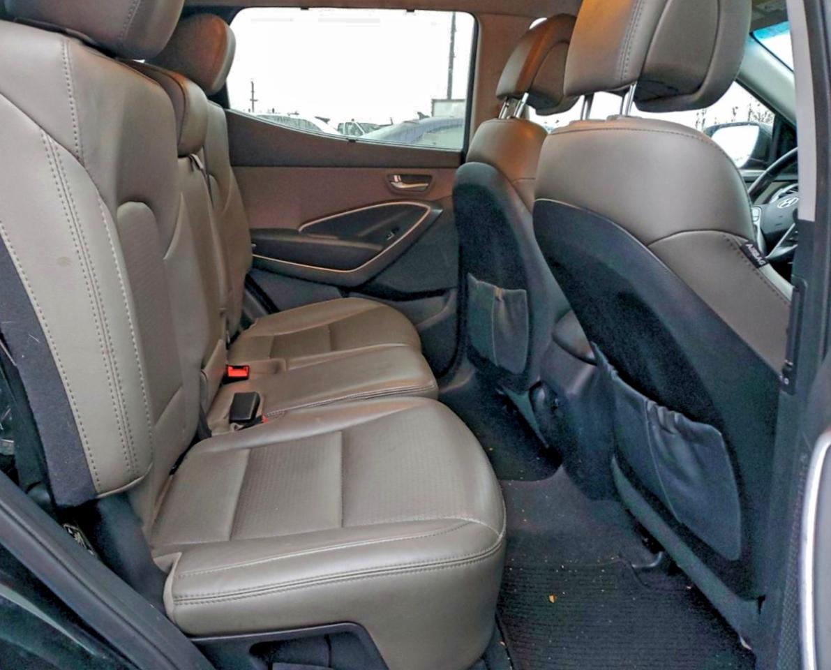 Hyundai SANTA FE Image 12