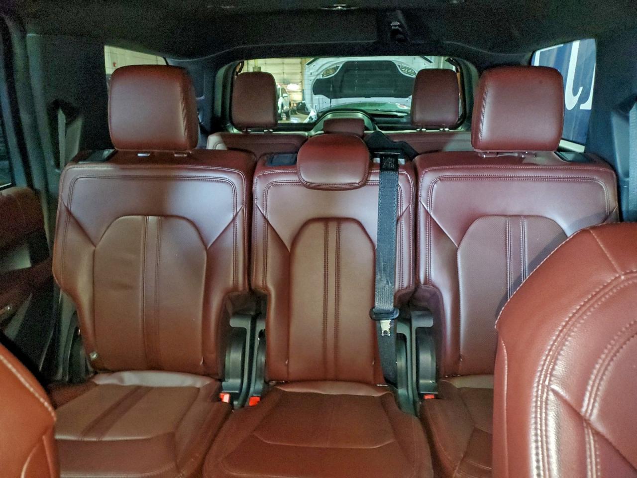 Ford Expedition Limited Image 6