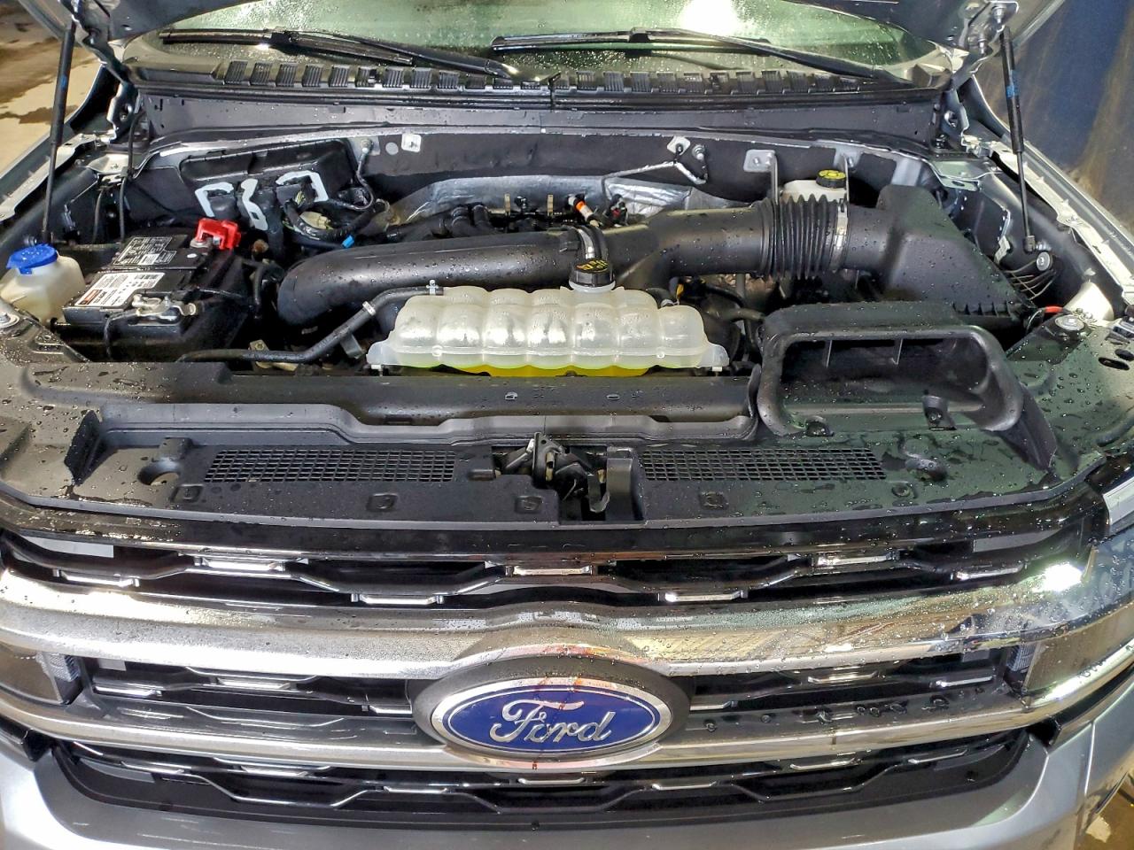 Ford Expedition Limited Image 8