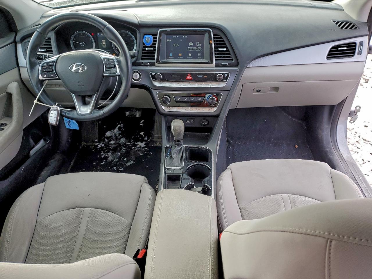 Hyundai SONATA Sport Image 4