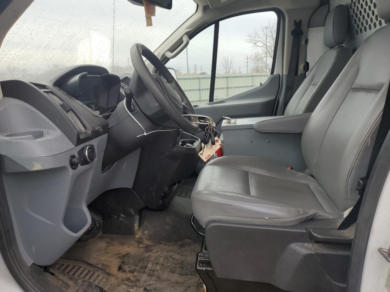 Ford Transit T-250 Image 14