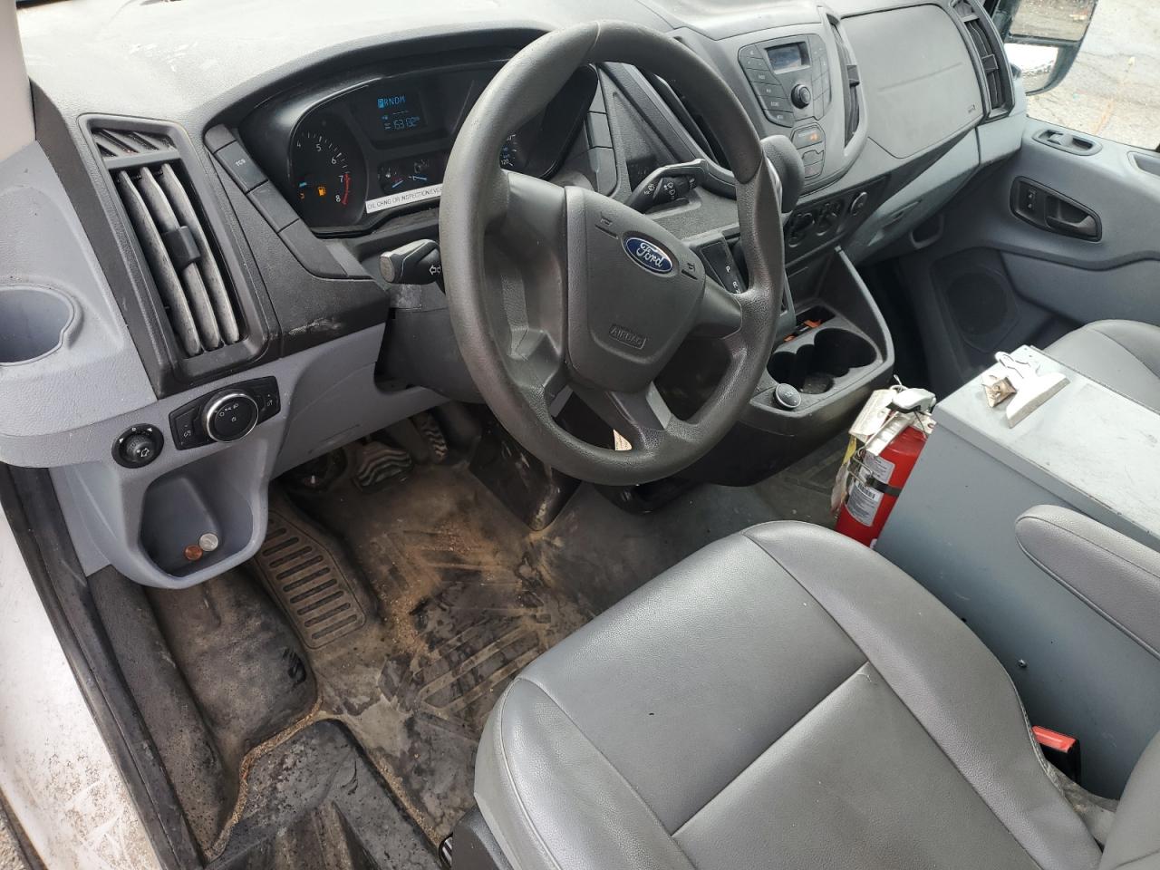 Ford Transit T-250 Image 8