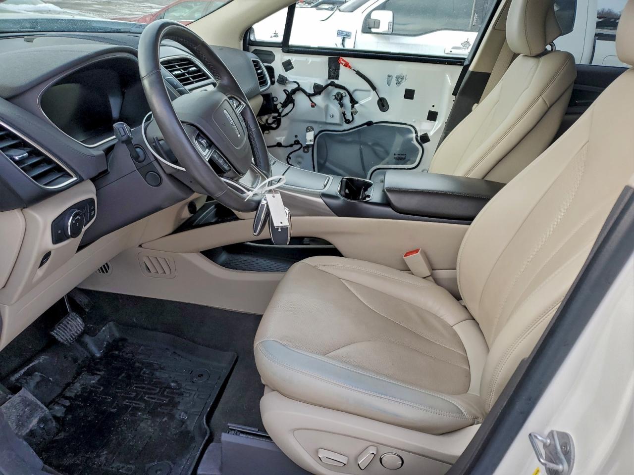 Lincoln Nautilus Reserve Image 5