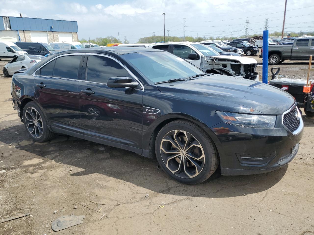 Ford Taurus Sho Image 4