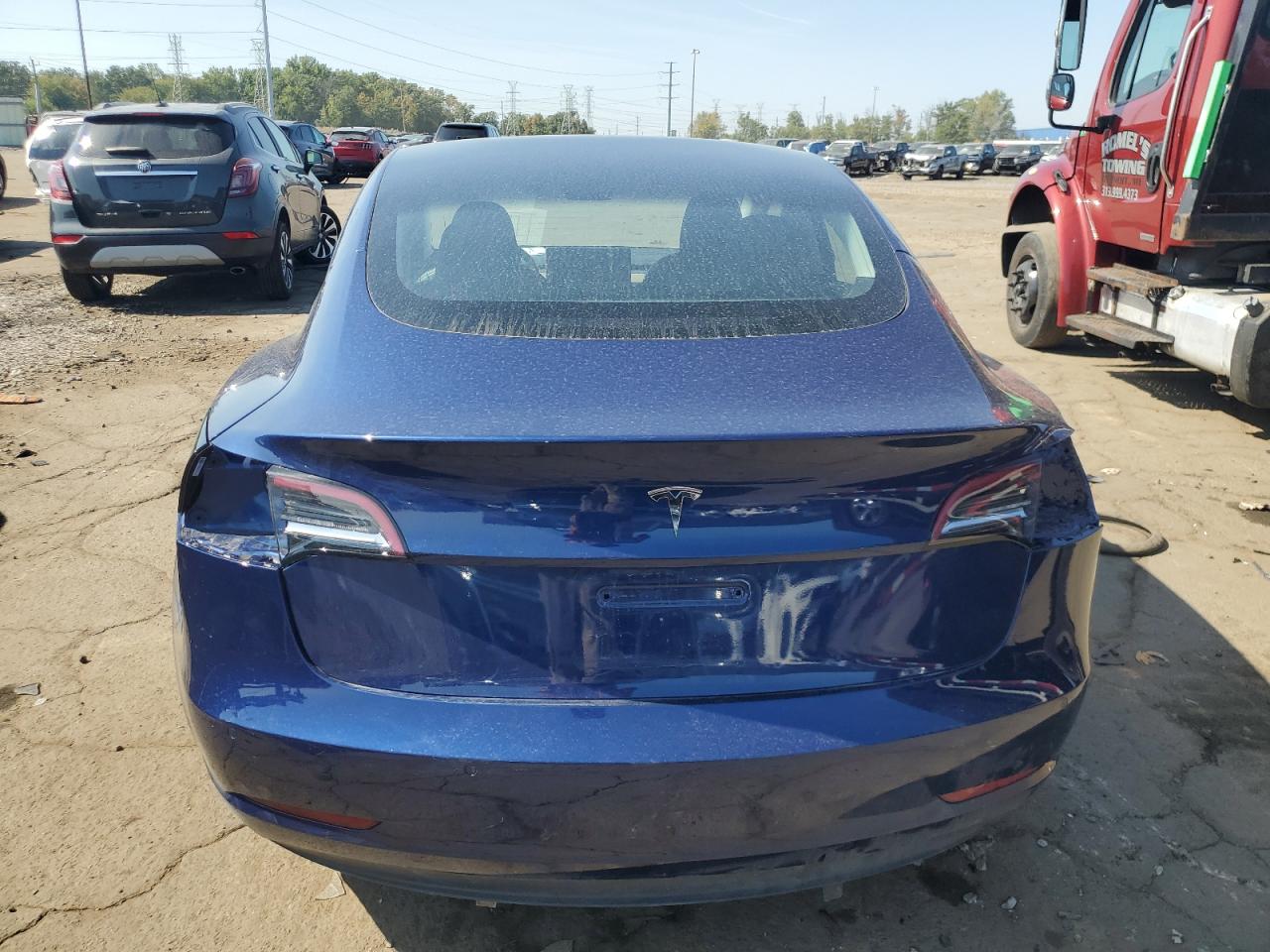 Tesla Model 3 Image 5