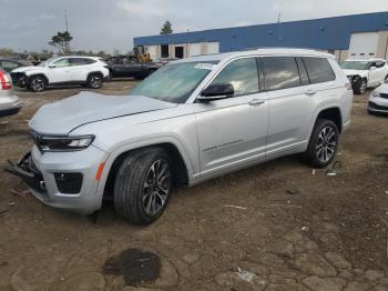  Salvage Jeep Grand Cherokee