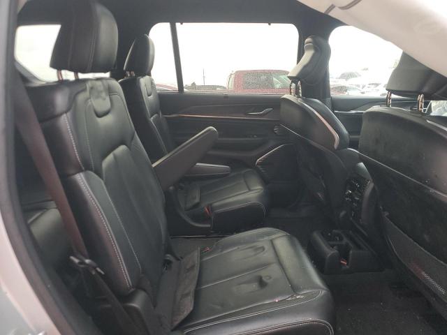 Jeep Grand Cherokee L Overland Image 2