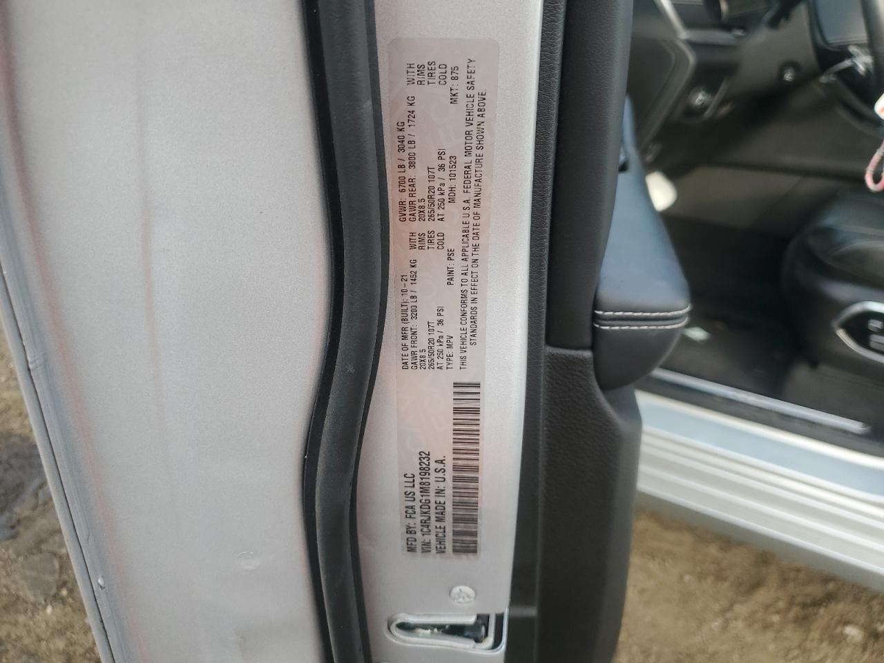 Jeep Grand Cherokee L Overland Image 11