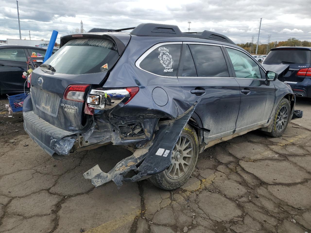 Subaru Outback 2.5i Image 6