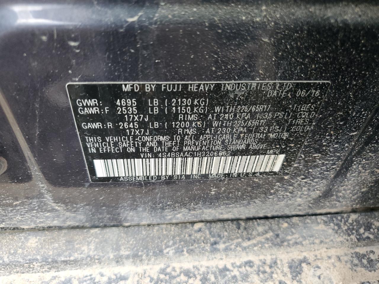 Subaru Outback 2.5i Image 10