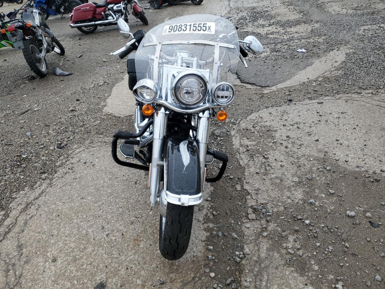 Harley-Davidson Flhcs Image 8