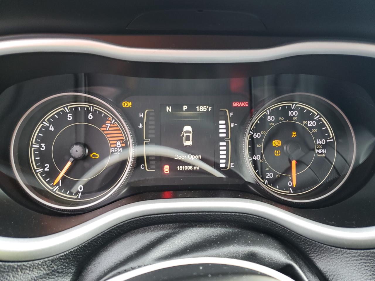 Jeep Grand Cherokee Latitude Plus Image 3