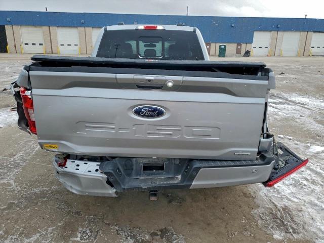 Ford F-150 Super Cab Image 3