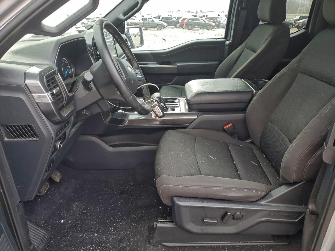 Ford F-150 Super Cab Image 10