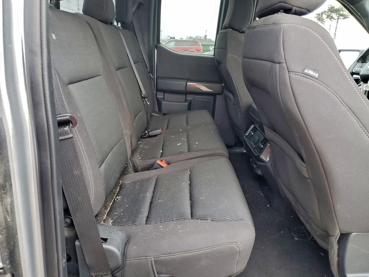 Ford F-150 Super Cab Image 12