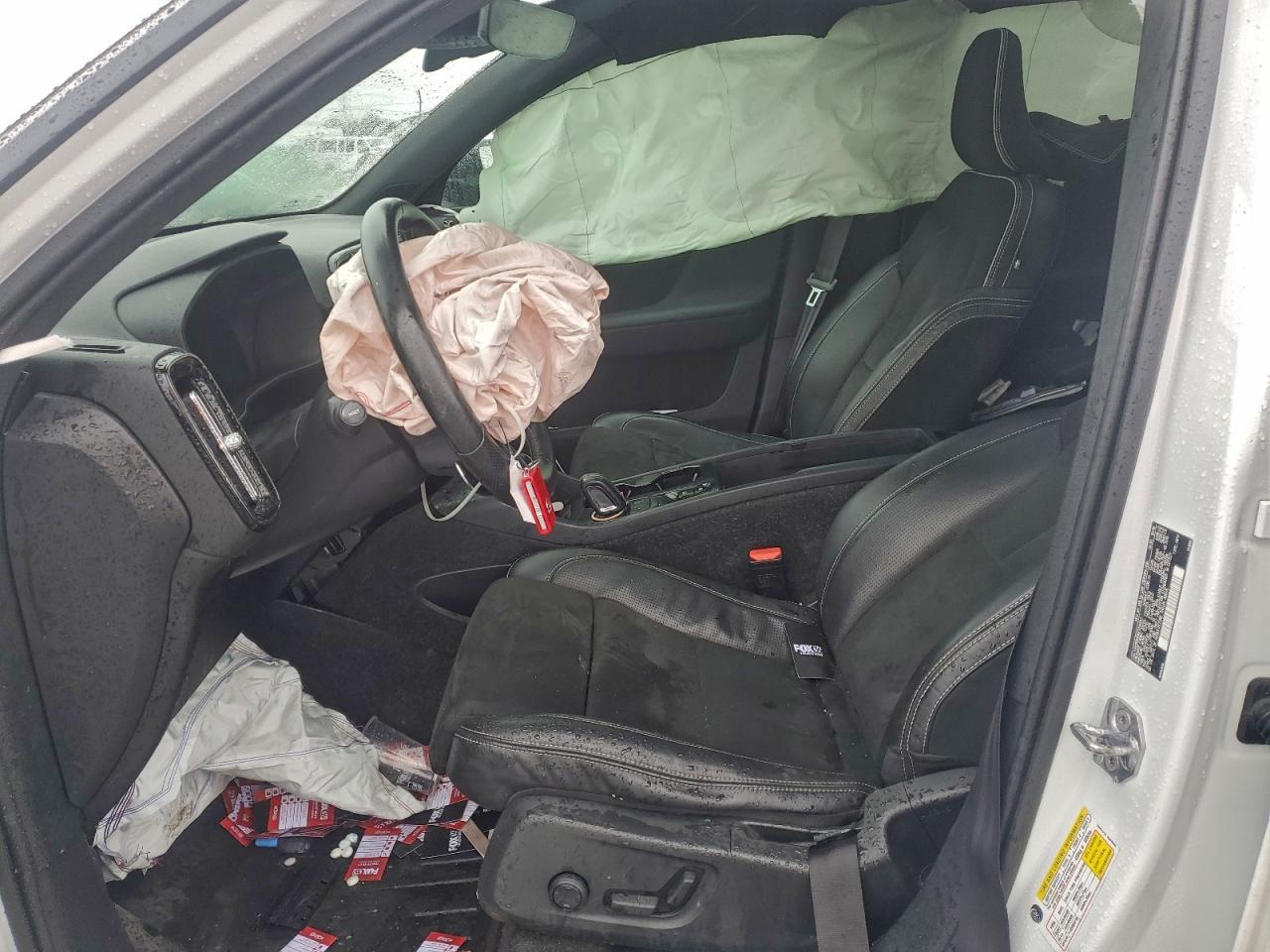 Volvo XC40 T5 R-design Image 6