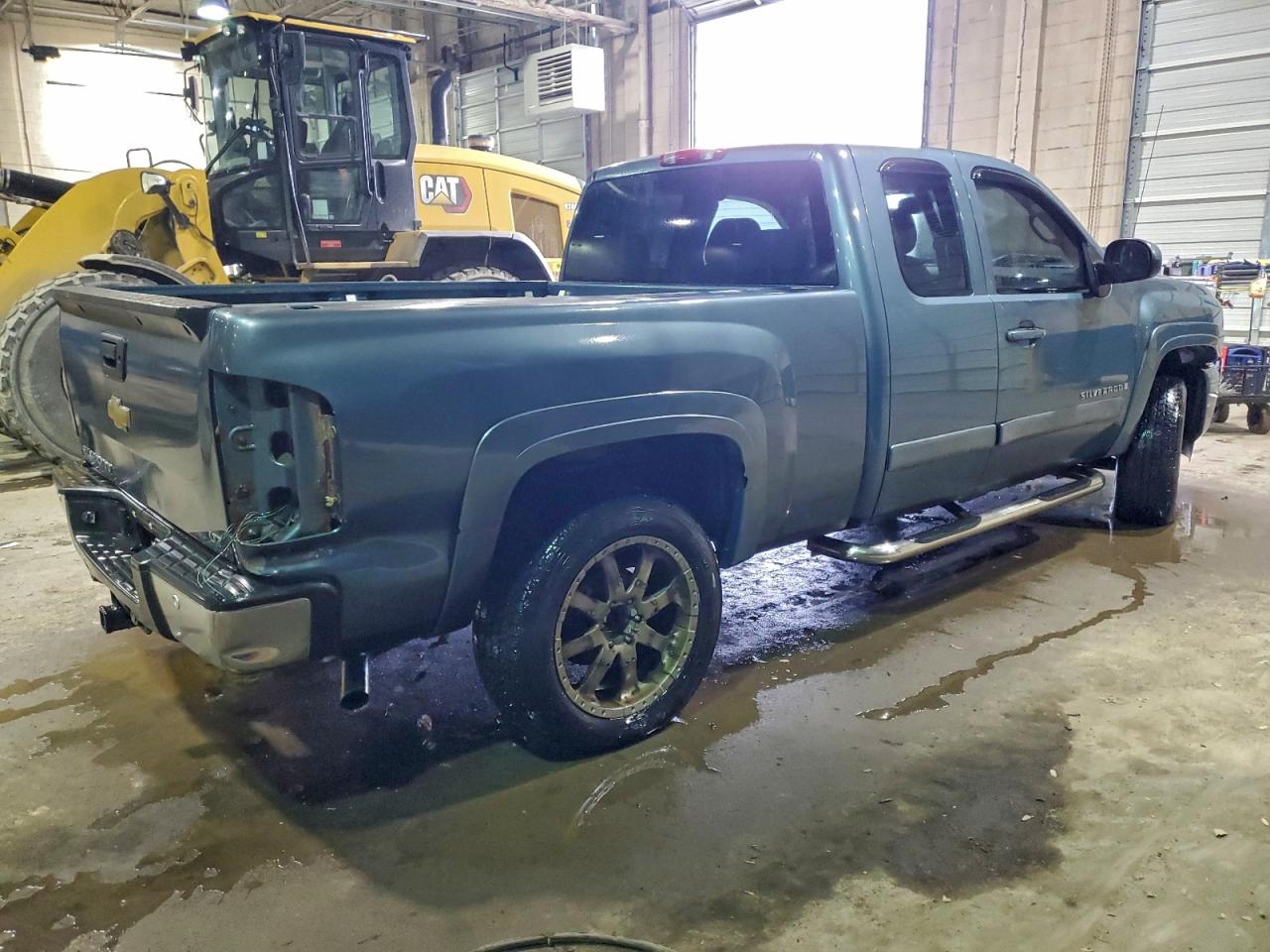 Chevrolet Silverado K1500 Image 5