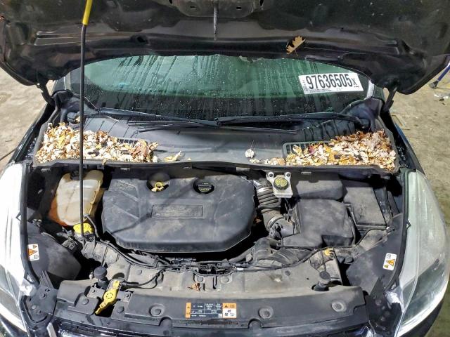 Ford Escape Titanium Image 7