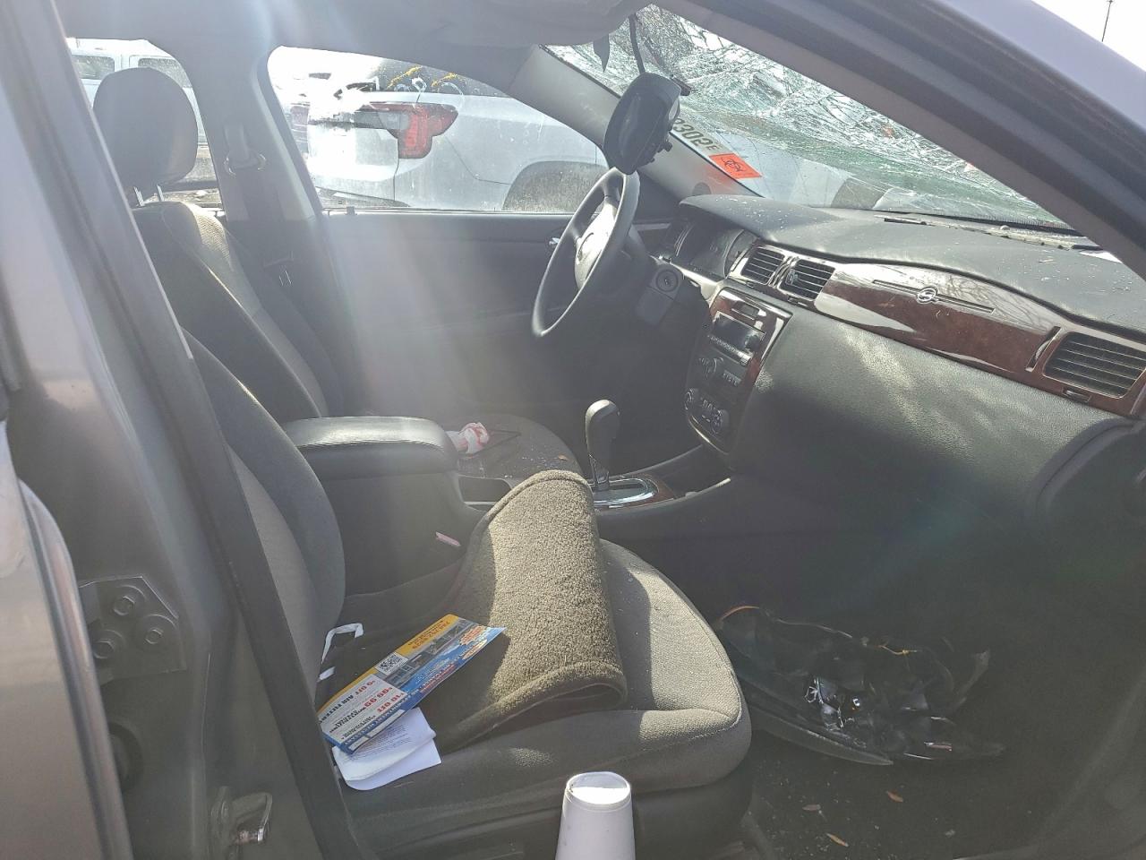 Chevrolet Impala Lt Image 9