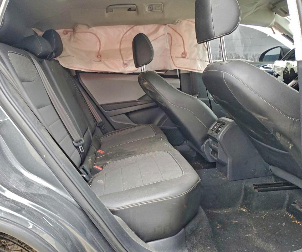 Volkswagen Taos Se Image 10