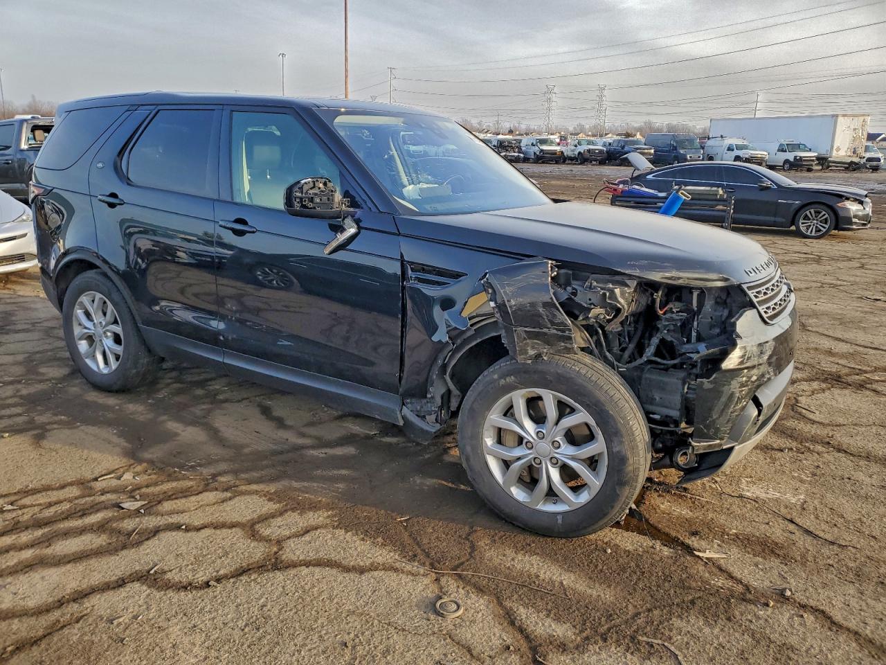 Land Rover Discovery Se Image 3