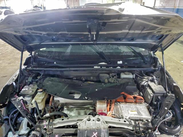 Lexus NX 300h Image 14