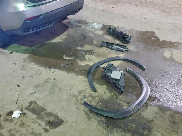 Lexus NX 300h Image 11