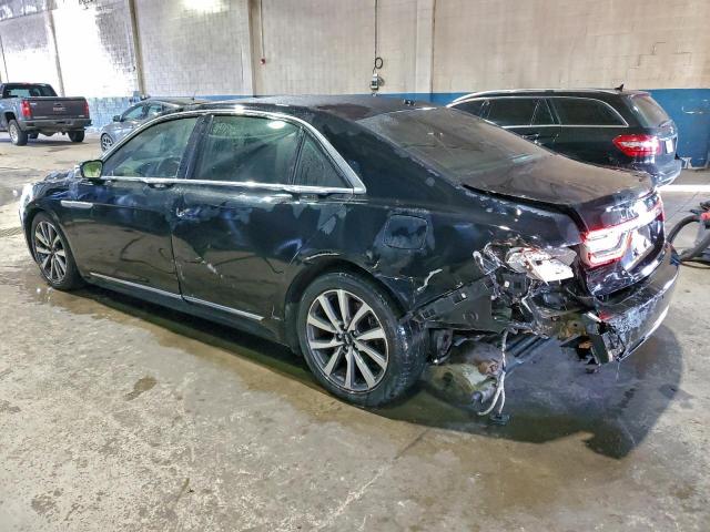 Lincoln Continental Image 2