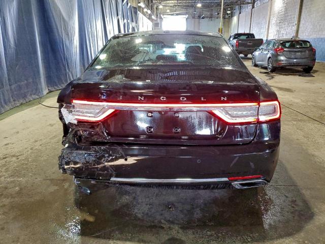 Lincoln Continental Image 6