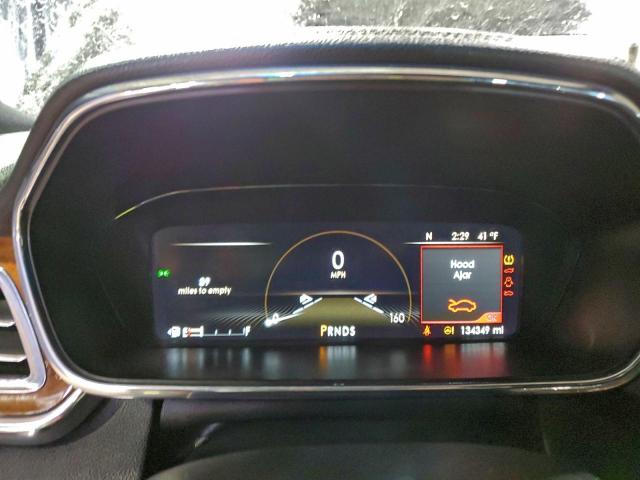 Lincoln Continental Image 8