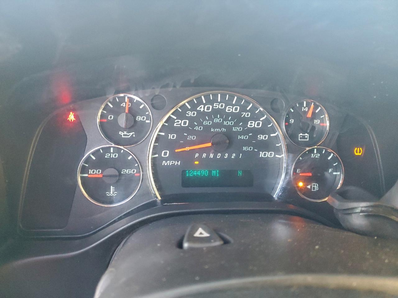 Chevrolet Express Image 8