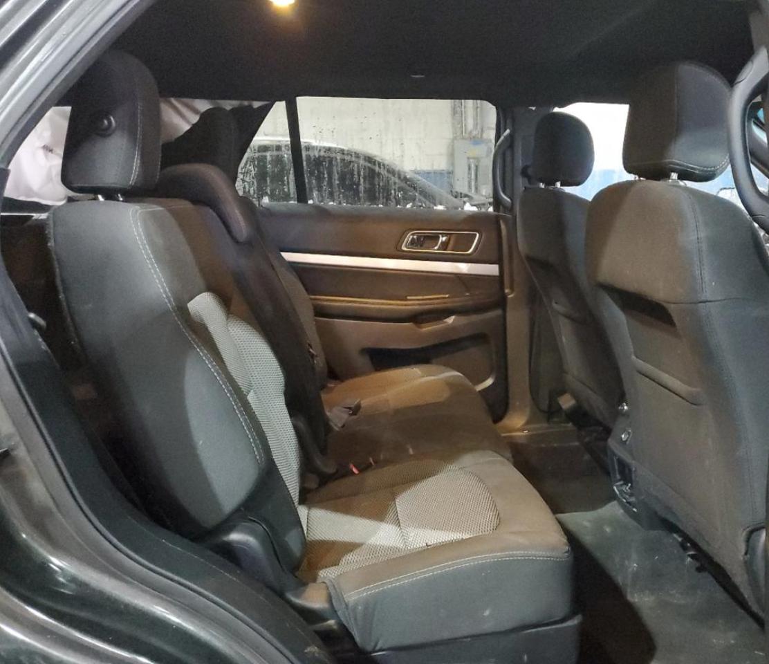 Ford Explorer Xlt Image 7