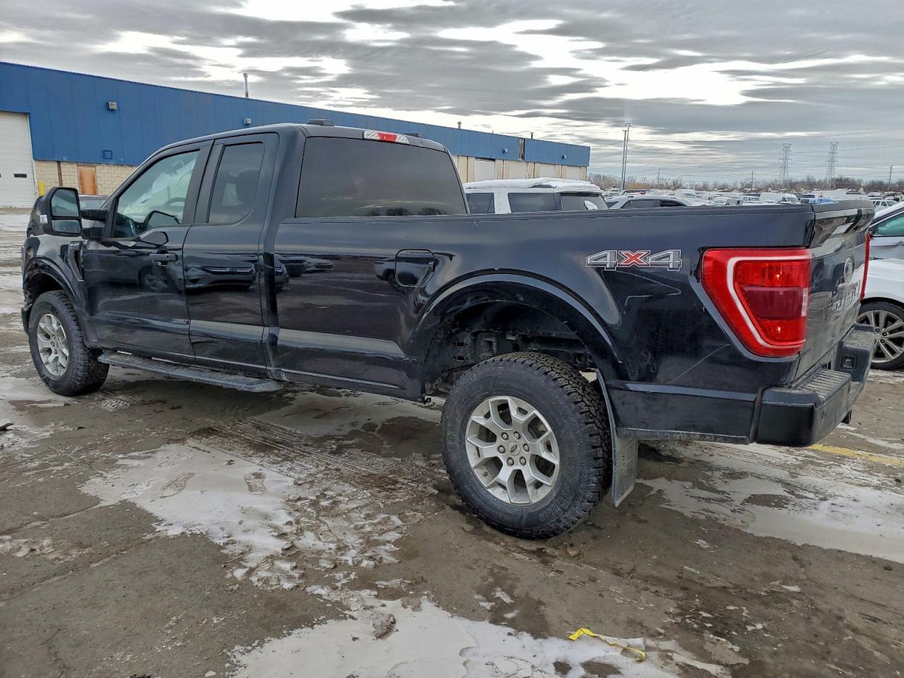 Ford F-150 Super Cab Image 10