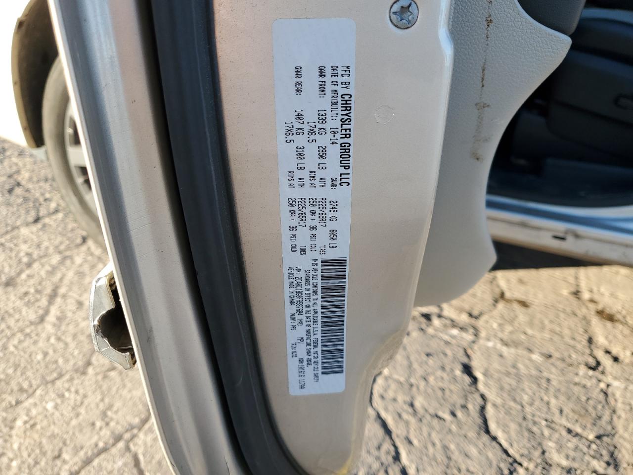 Chrysler Minivan Touring Image 9