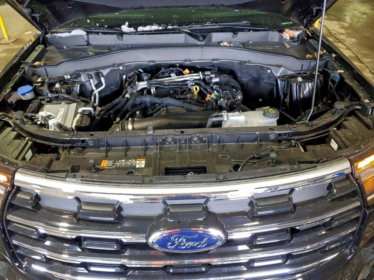 Ford Explorer Active Image 7