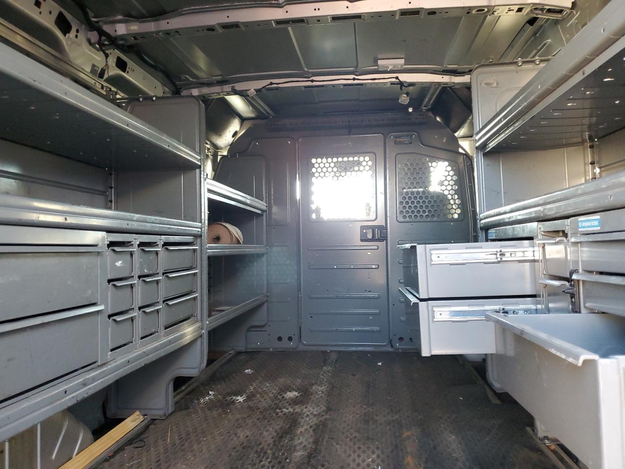 Ford Transit T-250 Image 5