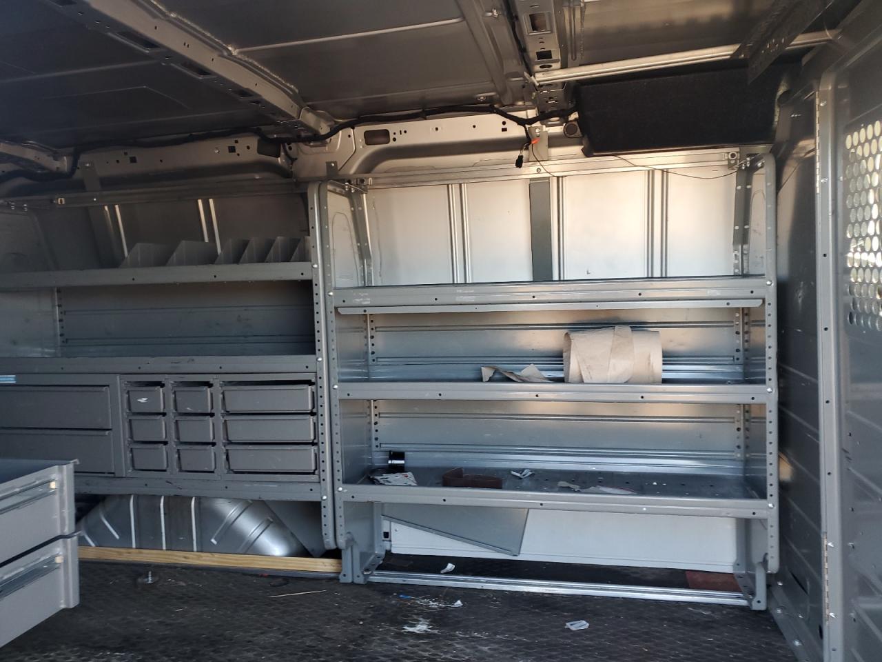 Ford Transit T-250 Image 8