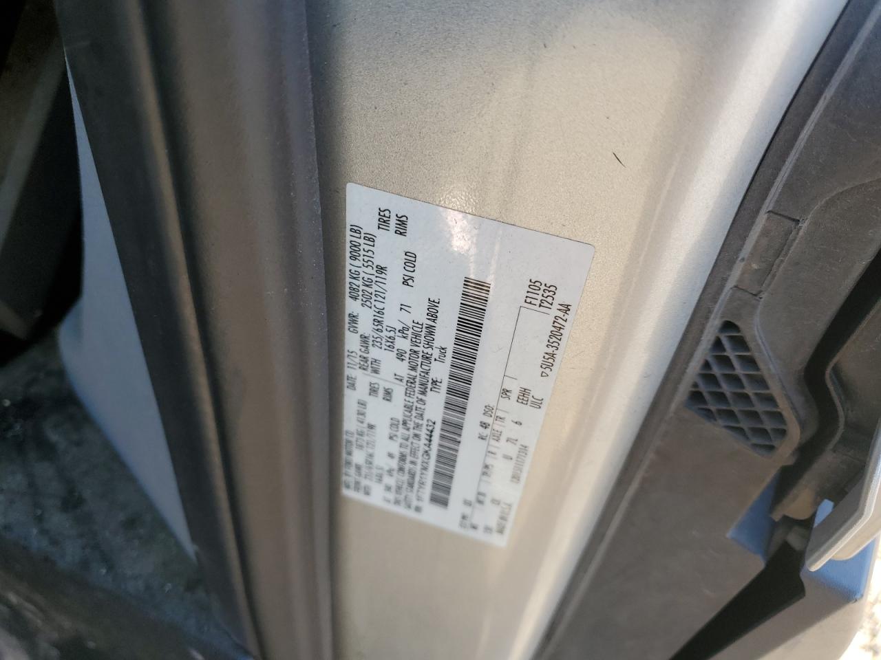 Ford Transit T-250 Image 10