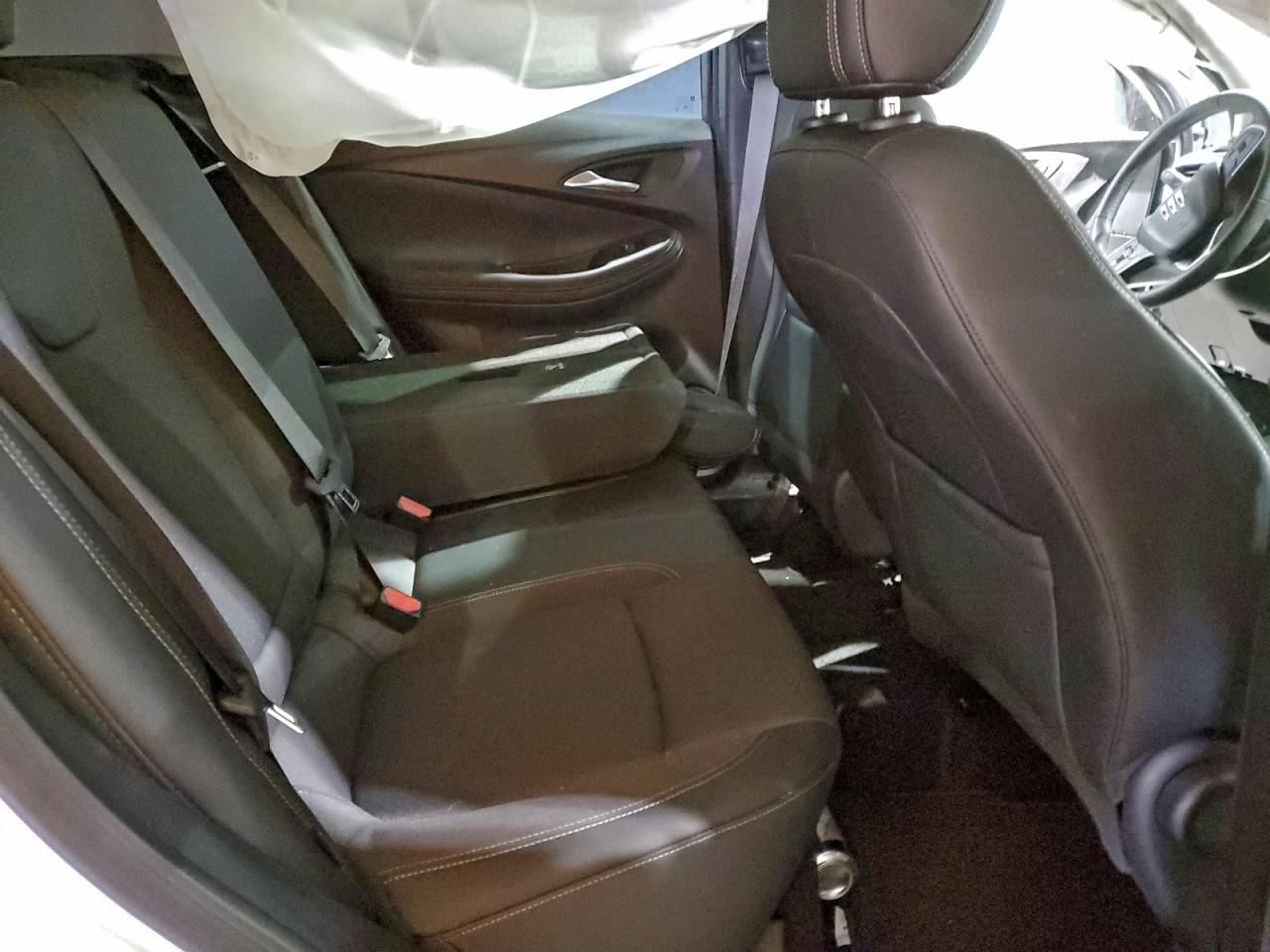 Buick Encore Preferred Image 9