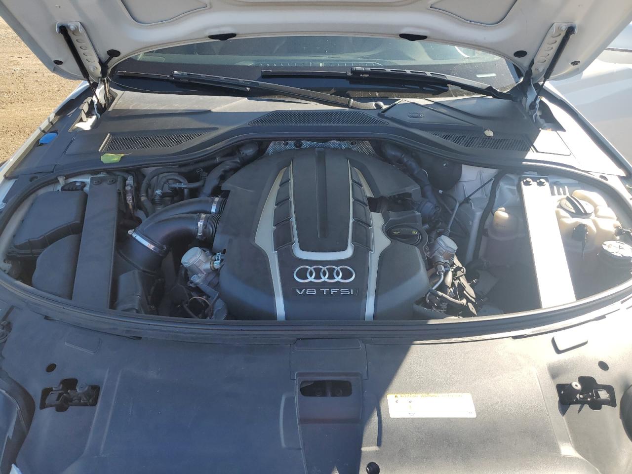 Audi A8 L Quattro Image 8