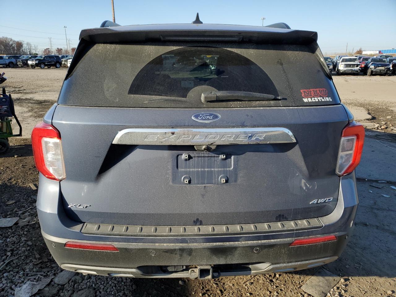 Ford Explorer Xlt Image 8