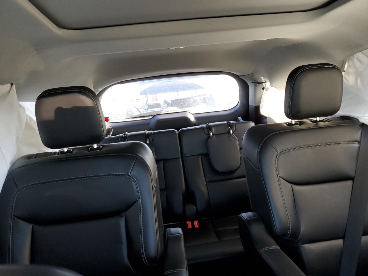 Ford Explorer Xlt Image 7