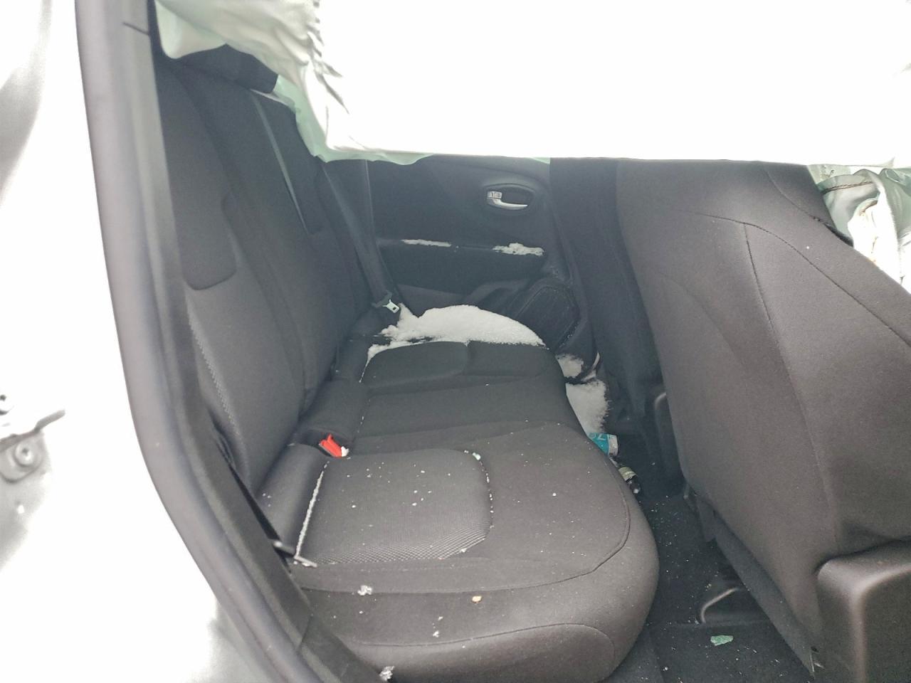 Jeep Renegade Sport Image 5