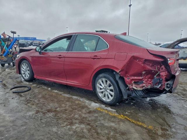 Toyota Camry Le Image 2