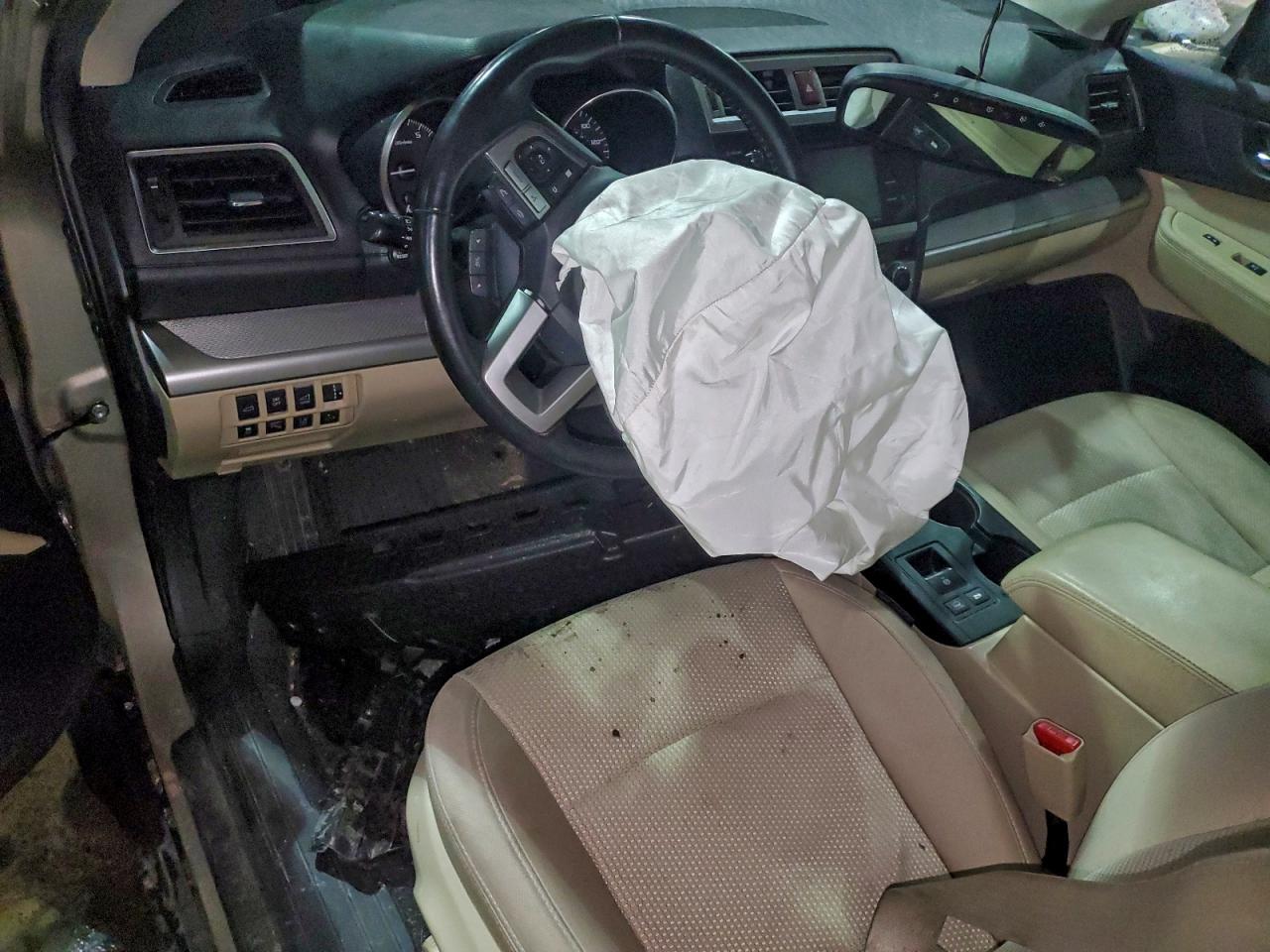 Subaru Outback 2.5i Premium Image 4