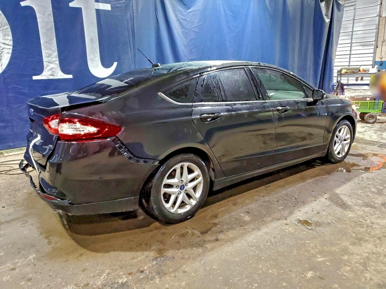 Ford Fusion Se Image 4