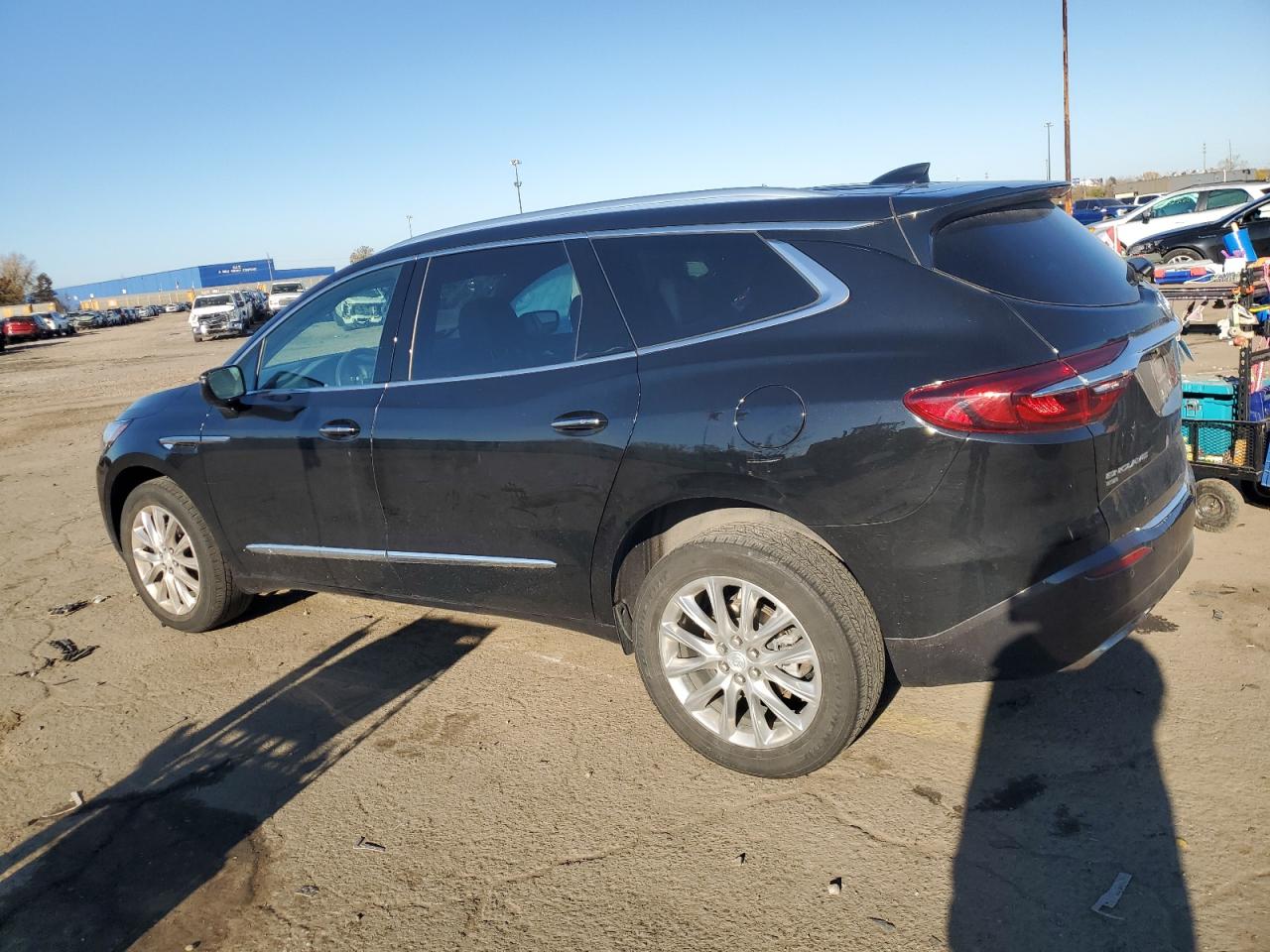 Buick Enclave Essence Image 2