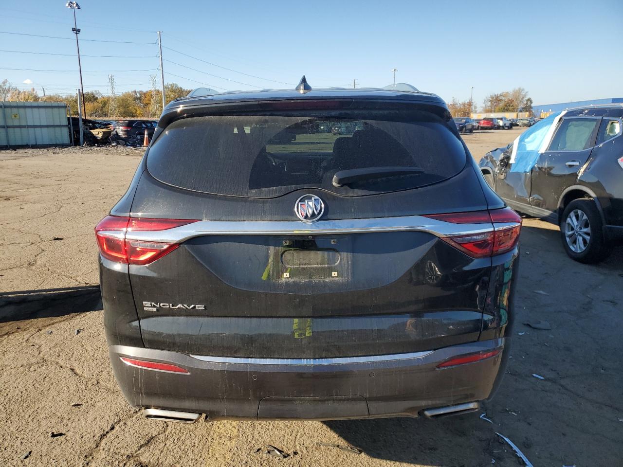 Buick Enclave Essence Image 8